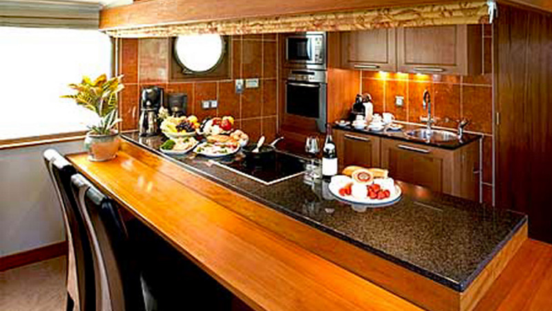 Demonstration Galley - French Hotel Barge Prosperite