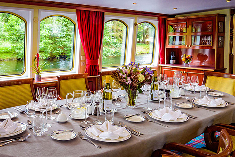 Hotel Barge Spirit of Scotland - Dining Table