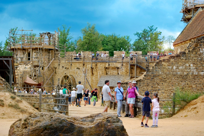 L'Art de Vivre visits Guedelon on their family itinerary