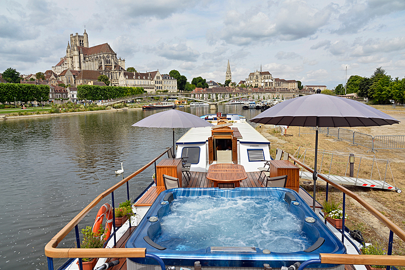 L'Art de Vivre - Sun Deck