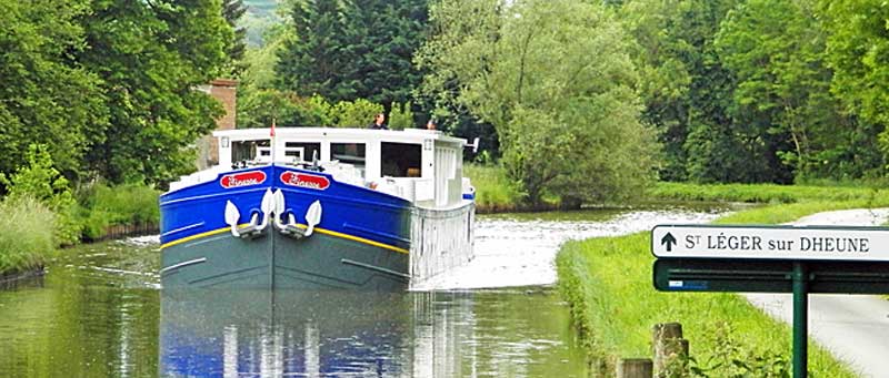 French Hotel Barge Finesse - Barge Cruises on the canal du midi France