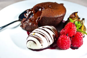 French Hotel Barge Rendez-Vous enjoy delicious desserts on your barging vacation.